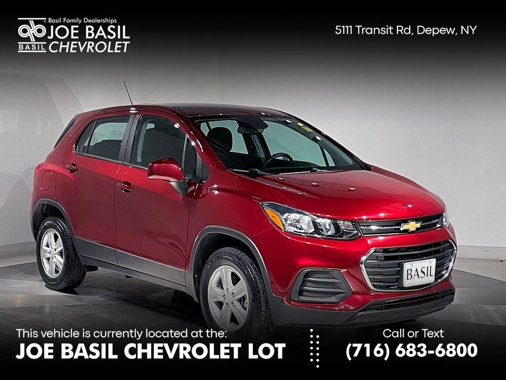 2021 Chevrolet Trax LS AWD's photo