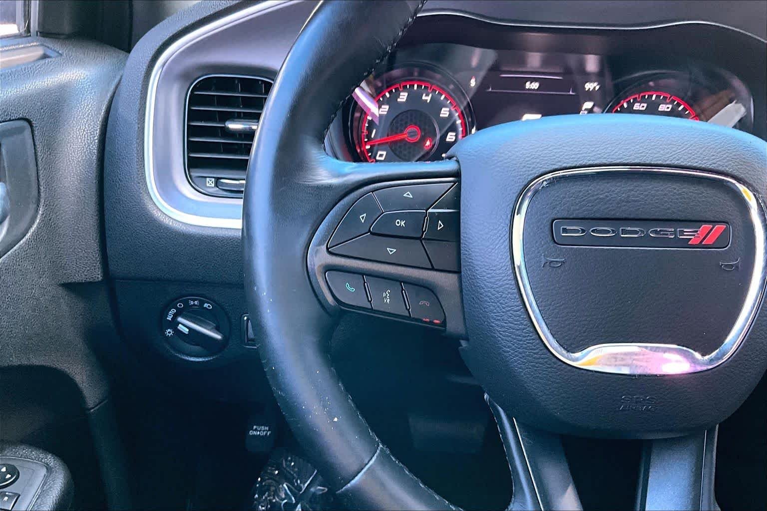 Used 2019 Octane Red Pearlcoat Dodge SXT image 24
