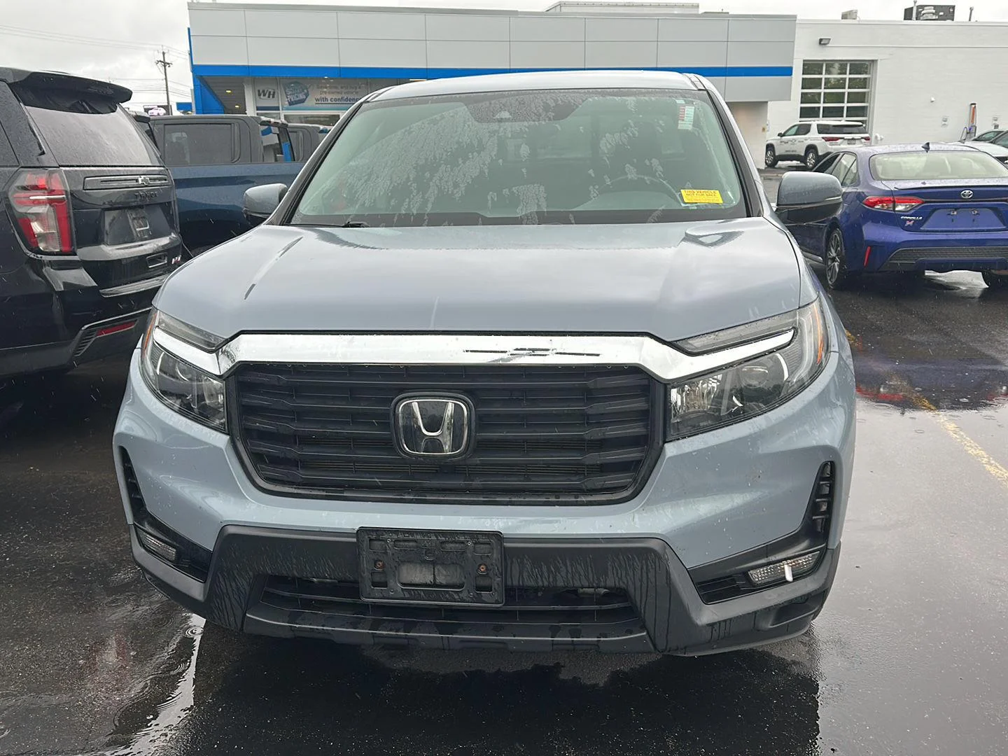 Used 2022 Sonic Gray Pearl Honda RTL image 6