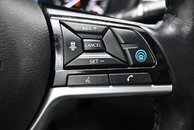Used 2019 Gray Nissan 2.5 SL image 25