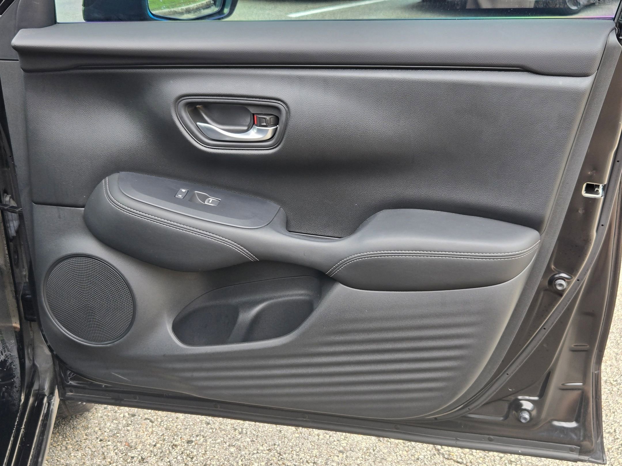 Used 2025 Black Honda EX-L image 28