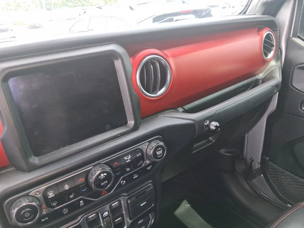 Used 2020 Silver Jeep Rubicon image 15