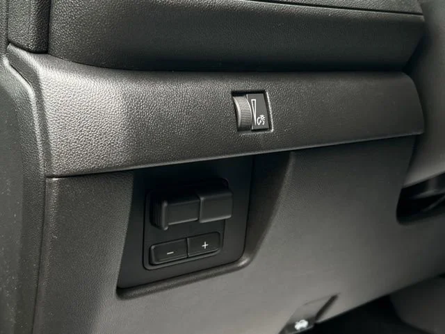 New 2026 Sterling Gray Metallic Chevrolet Trail Boss image 31