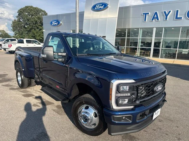 New 2027 Neptune Blue Ford F-350® XL image 6