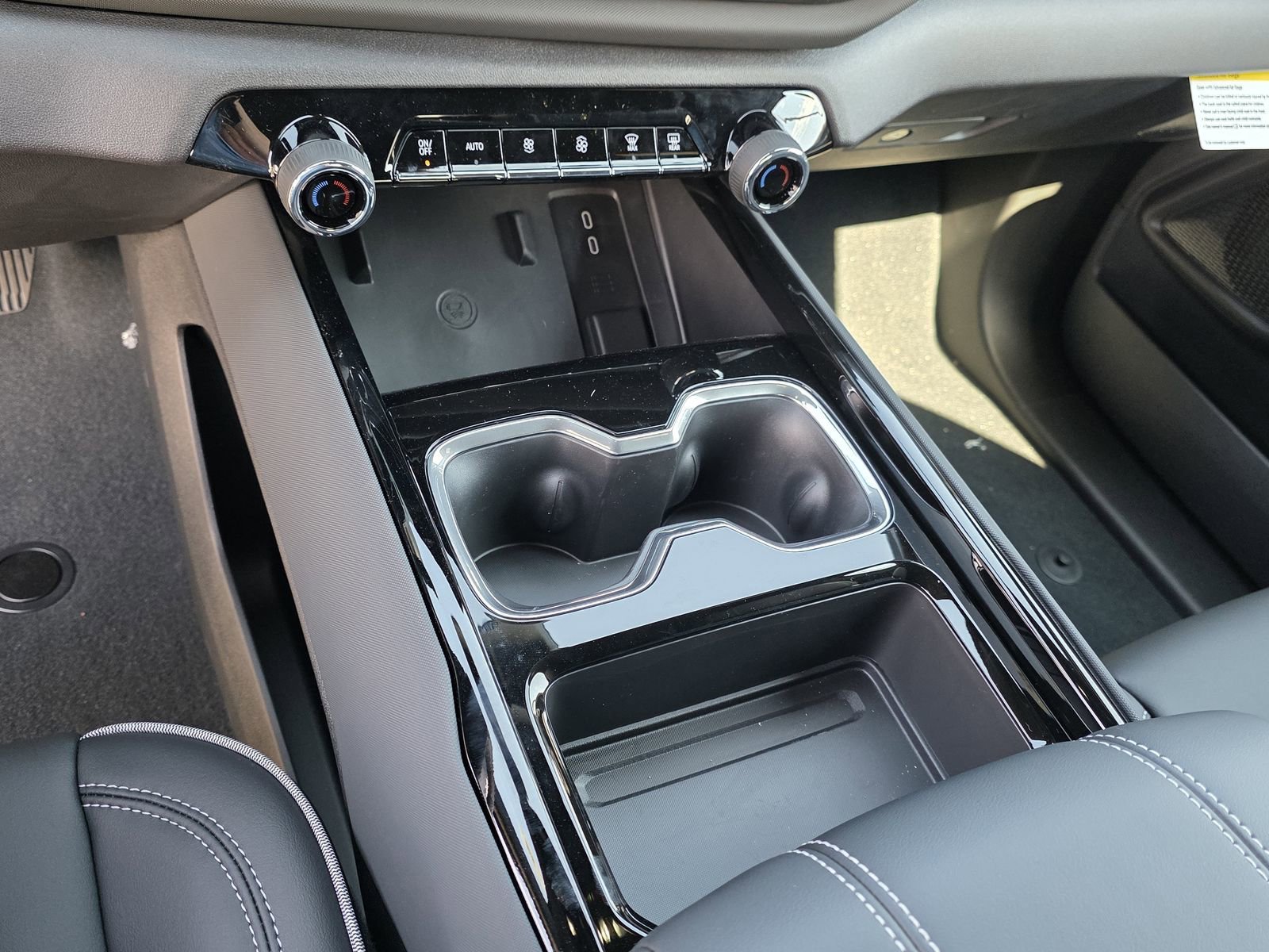 2026 Chevrolet Silverado EV LT - Photo 20