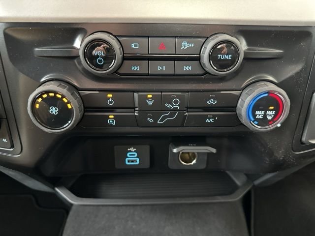 New 2026 Oxford White Ford F-350® XL image 39