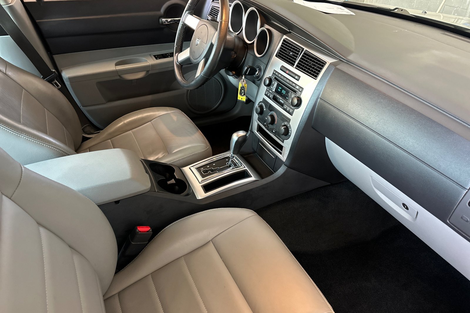 Used 2007 Silver Dodge R/T image 15