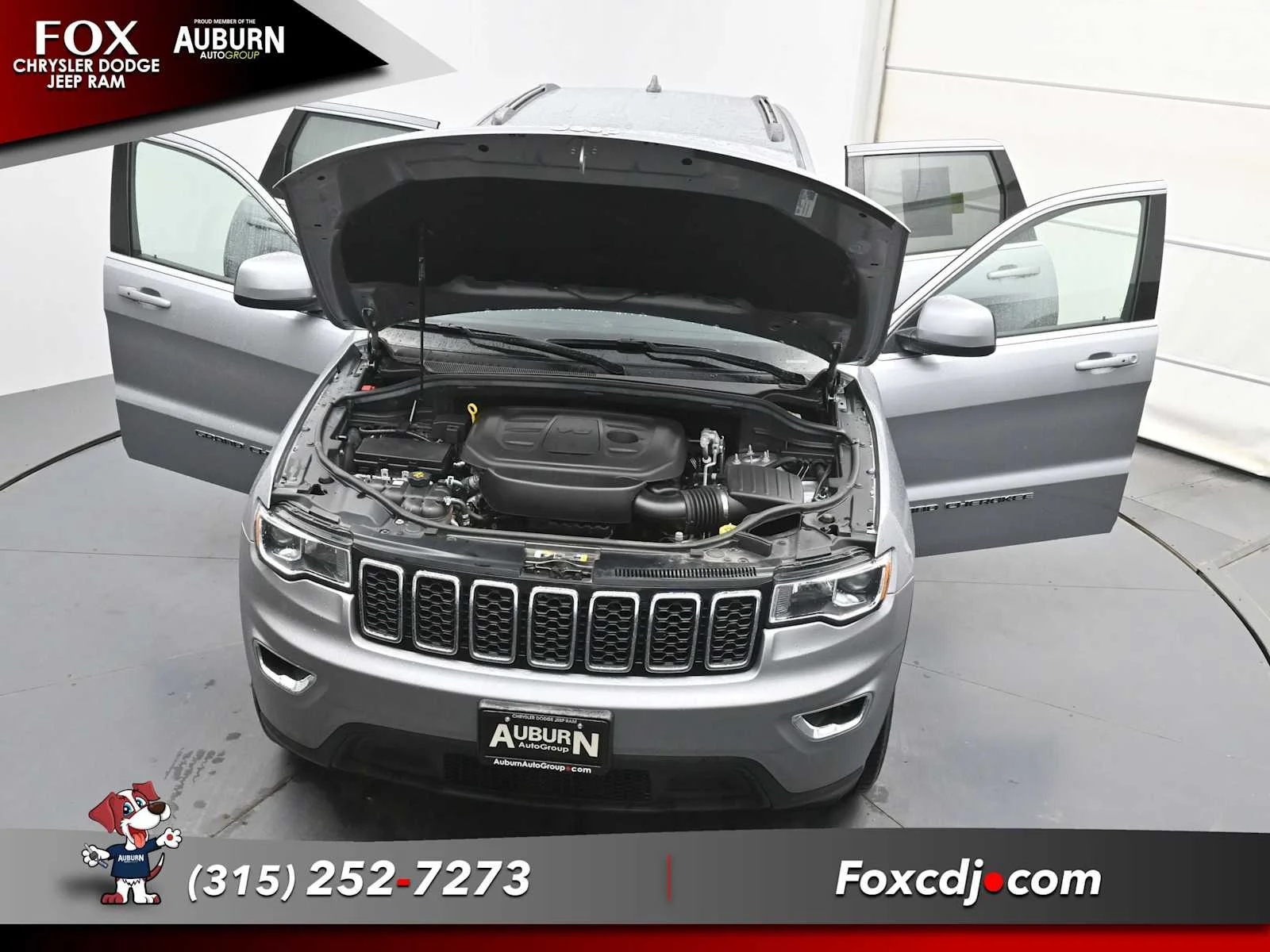 Used 2022 Silver Zynith Jeep Limited image 33
