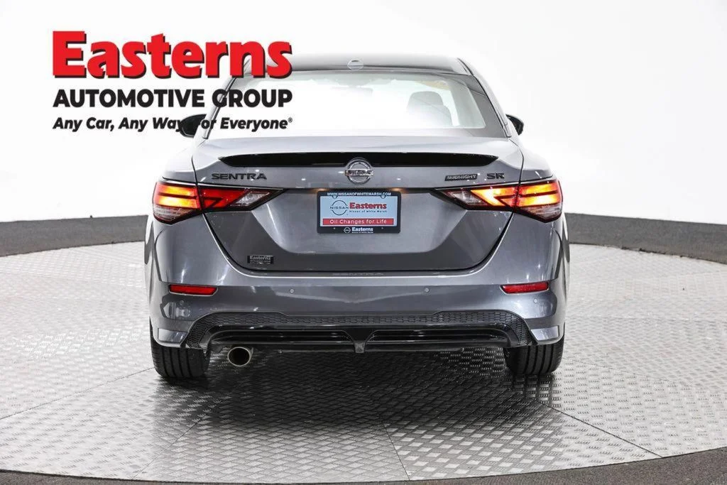 Used 2023 Gray Nissan SR image 8