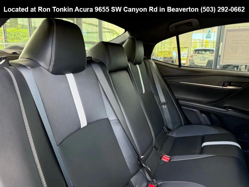 Used 2025 Heavy Metal/Midnight Black Metallic Toyota SE image 31