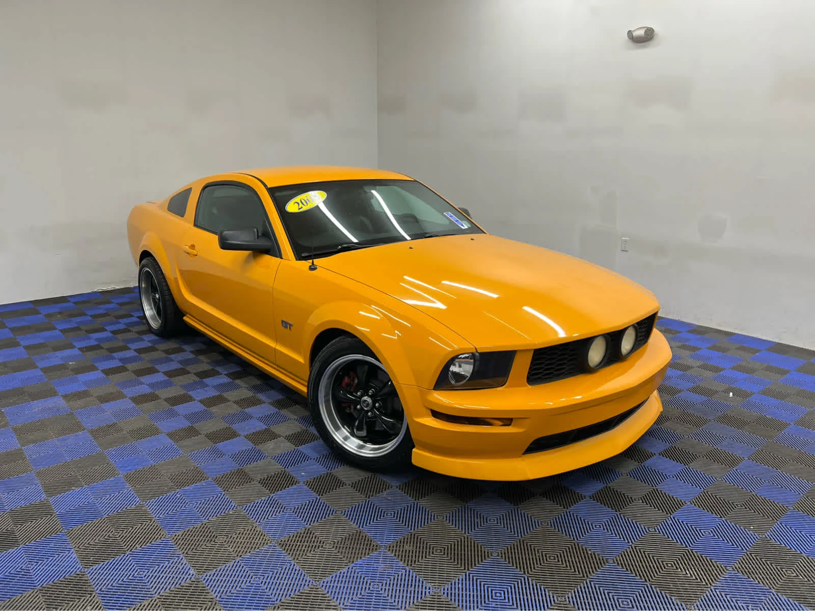 Used 2008 Grabber Orange Ford GT Premium image 22