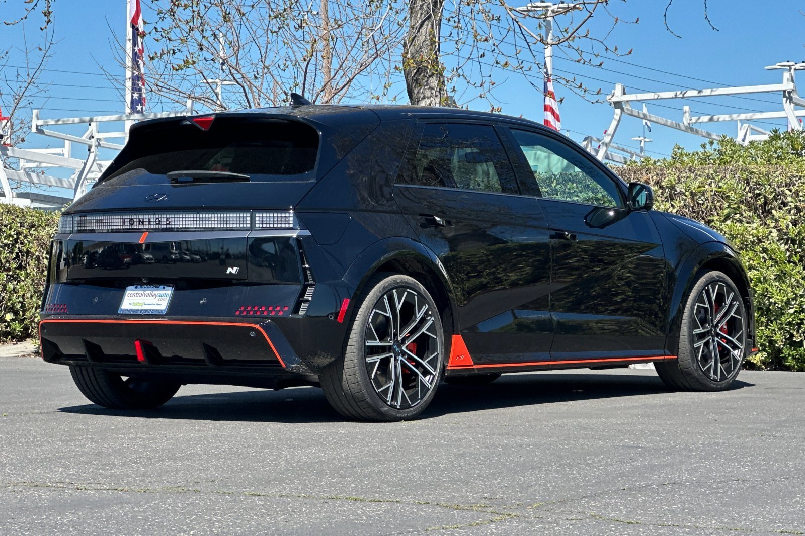 2025 Hyundai IONIQ 5 N - Photo 29