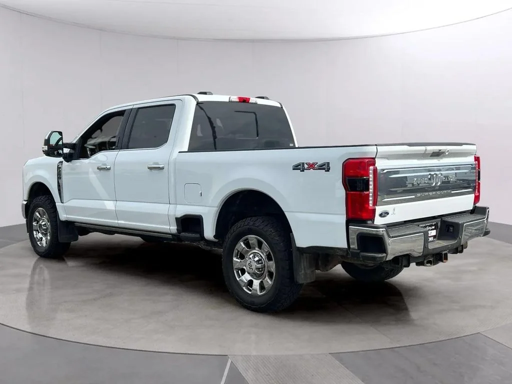 Used 2023 Oxford White Ford King Ranch image 4