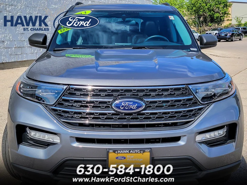 Used 2023 Gray Metallic Ford XLT image 3