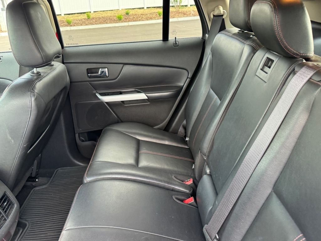 Used 2012 Red Ford Limited image 8