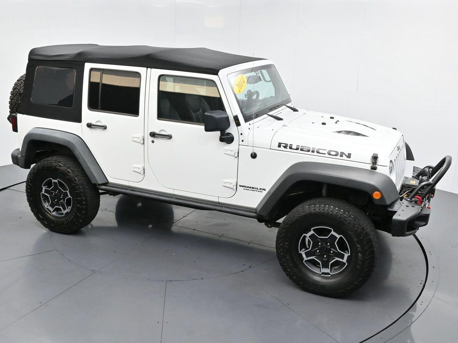 Used 2014 Bright White Clearcoat Jeep Rubicon X image 37