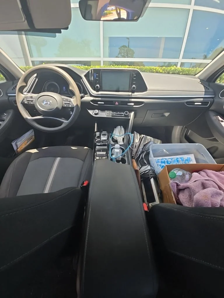 Used 2021 Silver Hyundai SE image 11