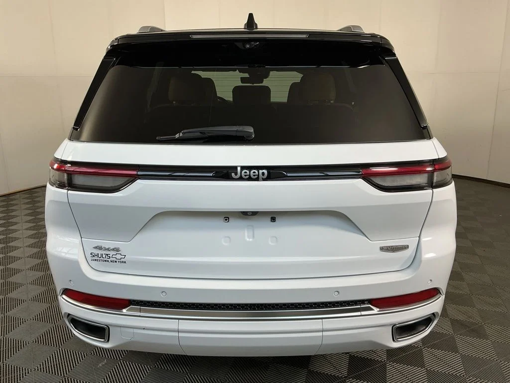 Certified Used 2023 White Jeep Summit Reserve image 16