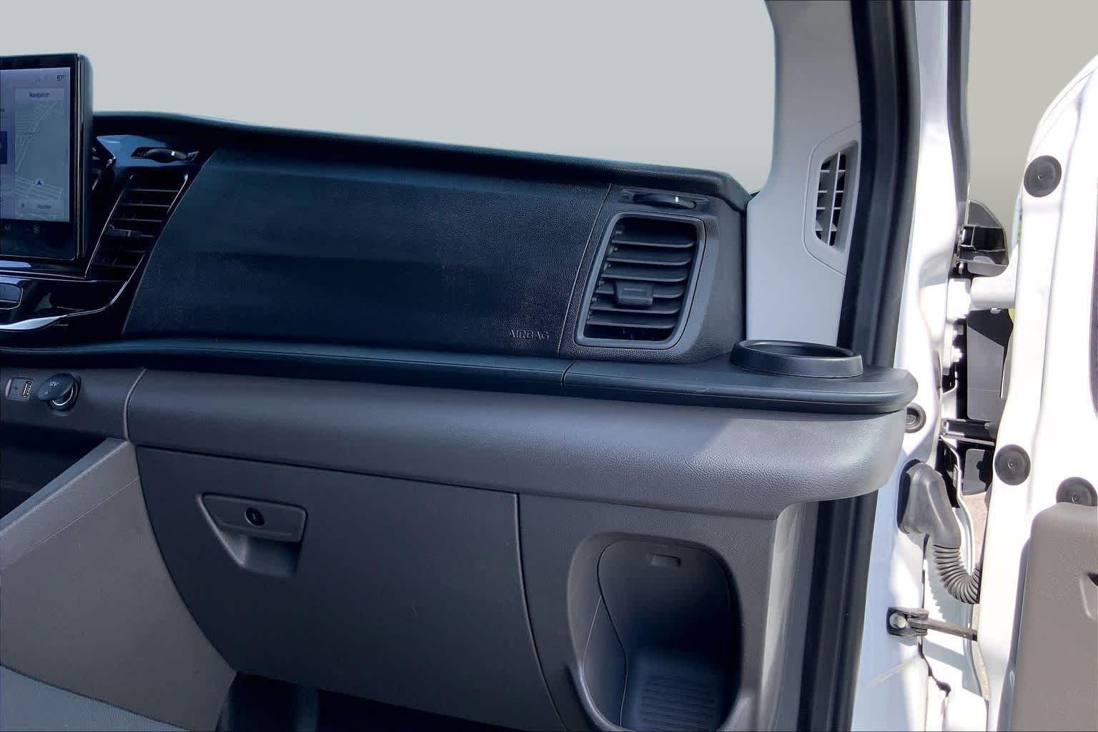 Used 2025 Oxford White Ford XLT image 18