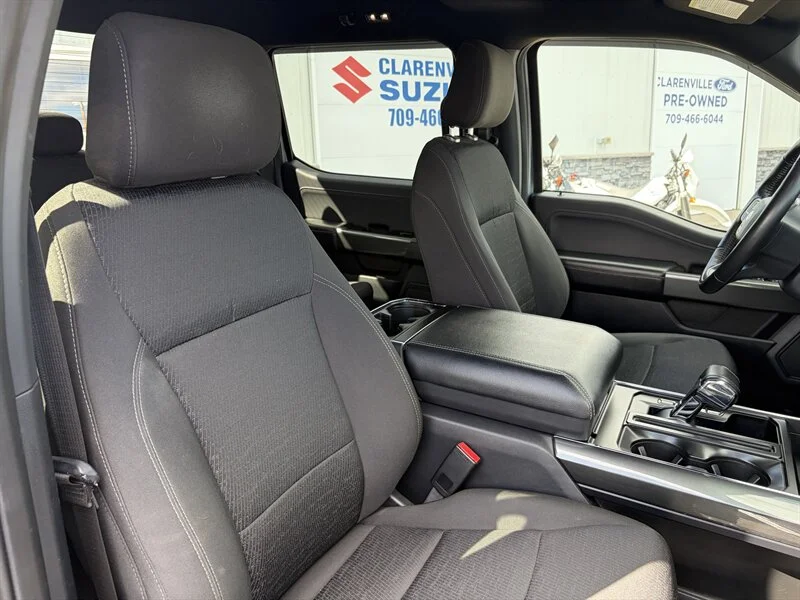 Used 2022 Silver Ford XLT image 6