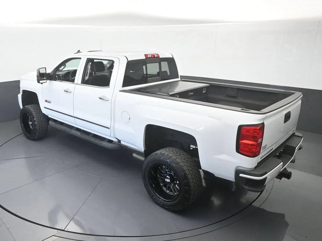 Used 2018 Summit White Chevrolet LTZ image 57