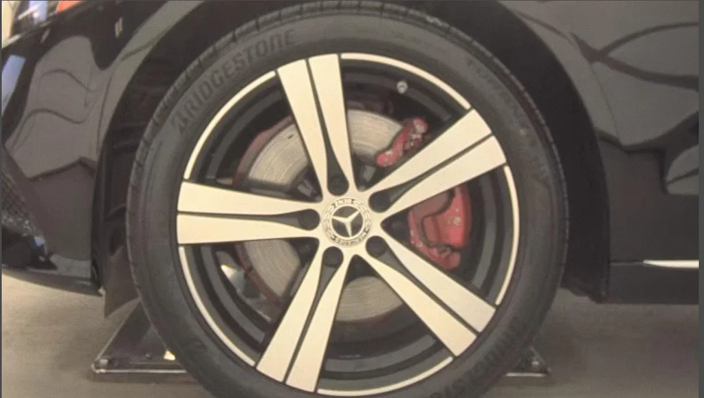Used 2019  Mercedes-Benz C 300 image 8