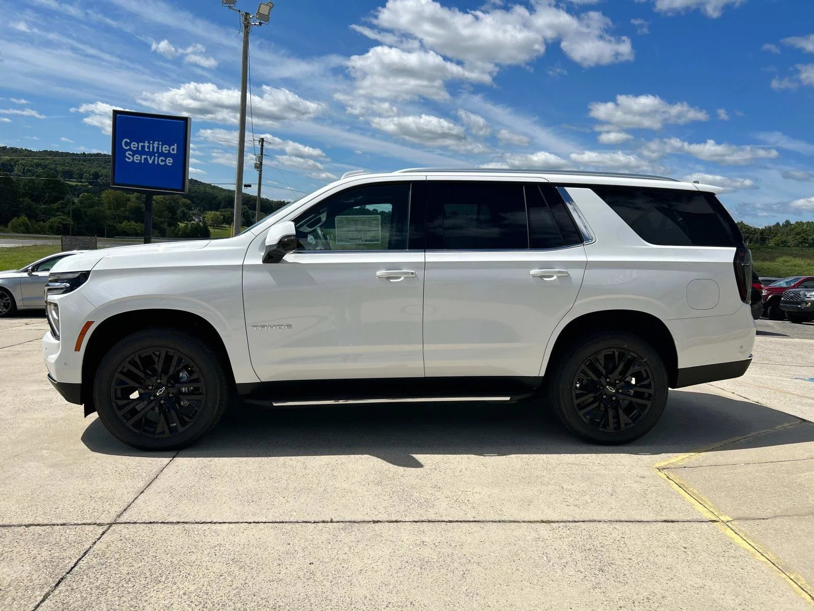 2025 Chevrolet Tahoe LT - Photo 7