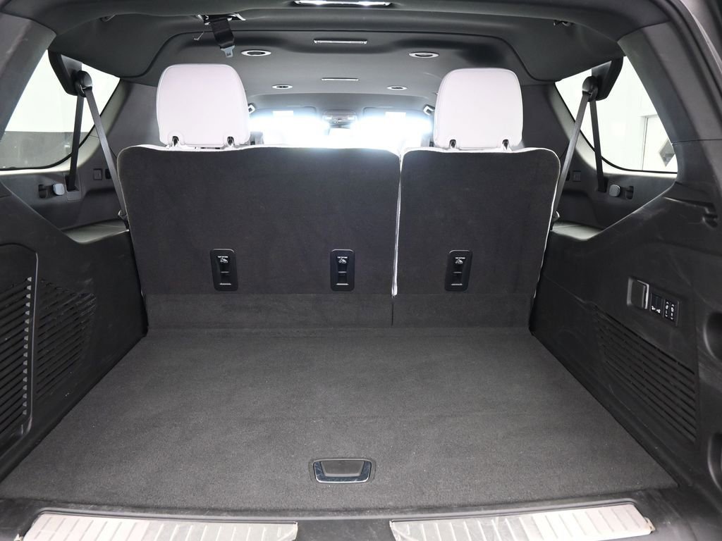 2025 Chevrolet Suburban Premier - Photo 39