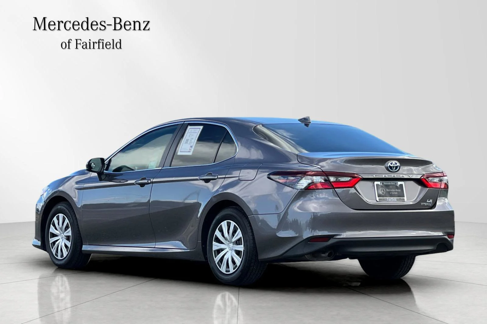 Used 2022 Gray Toyota LE image 6