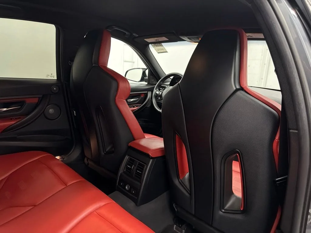 Used 2018 Gray BMW Base image 31