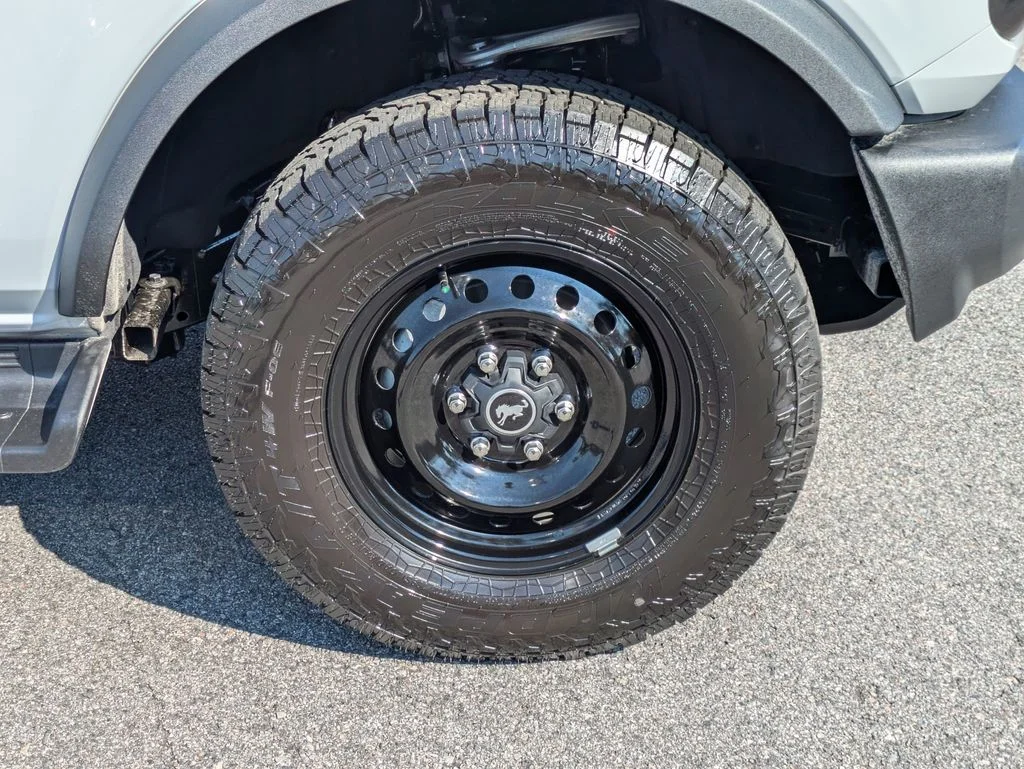 New 2026 Avalanche Gray Ford Outer Banks image 11