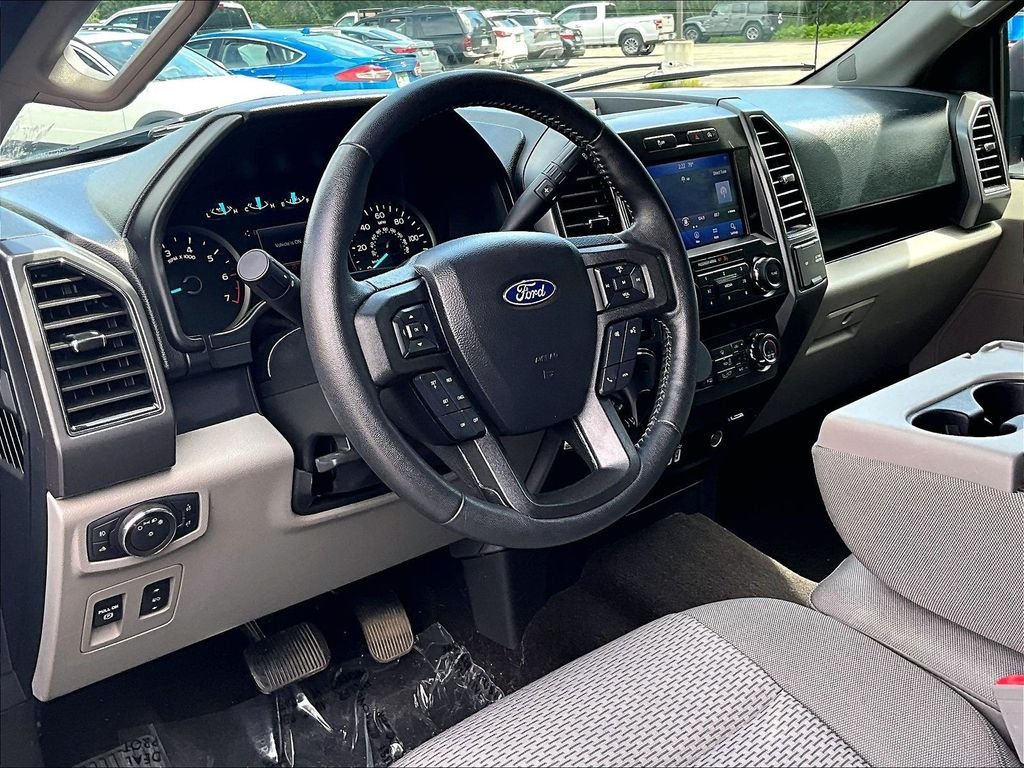 Used 2020 Red Ford XLT image 8
