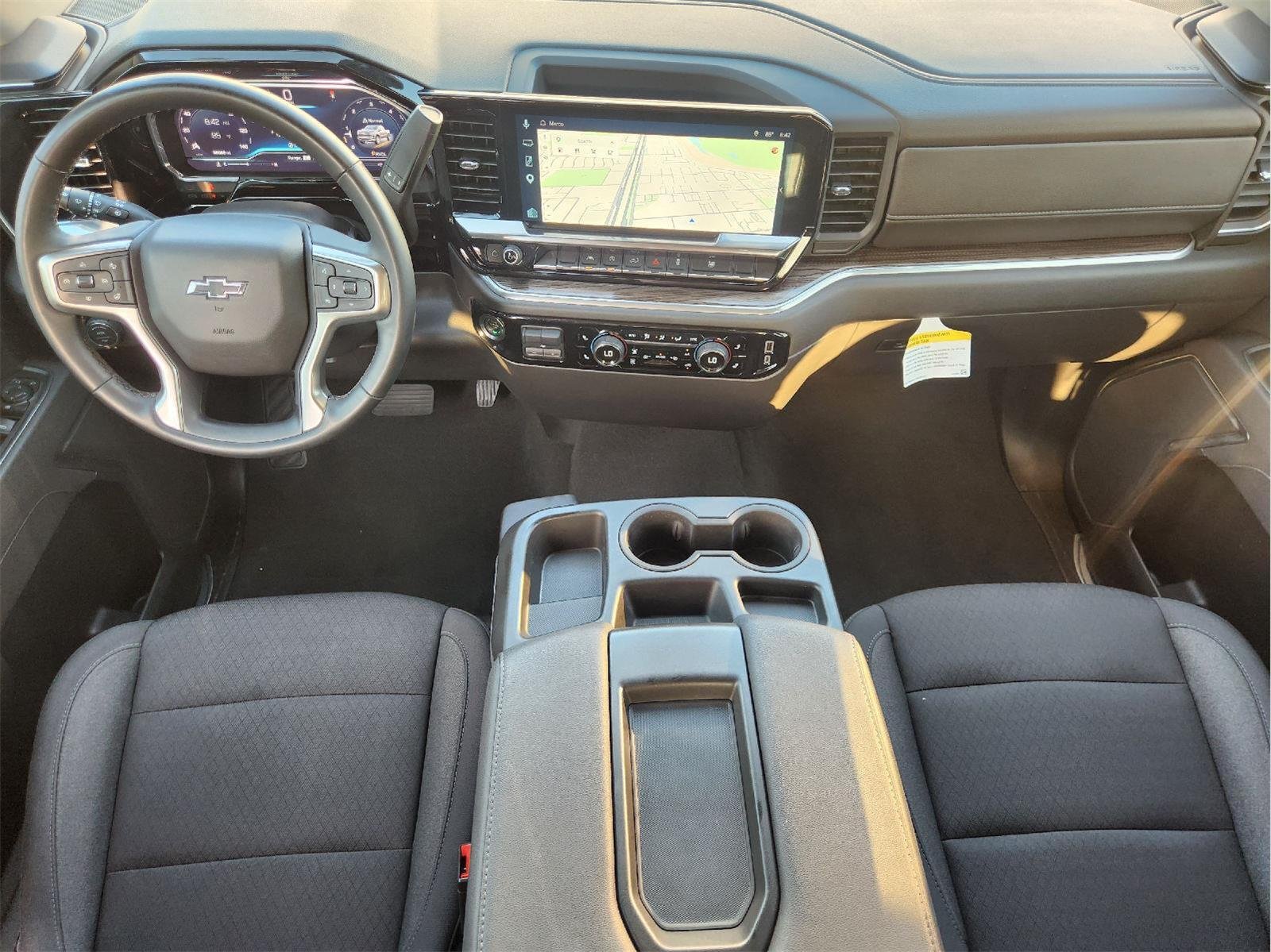 2025 Chevrolet Silverado 1500 photo 27 of 34