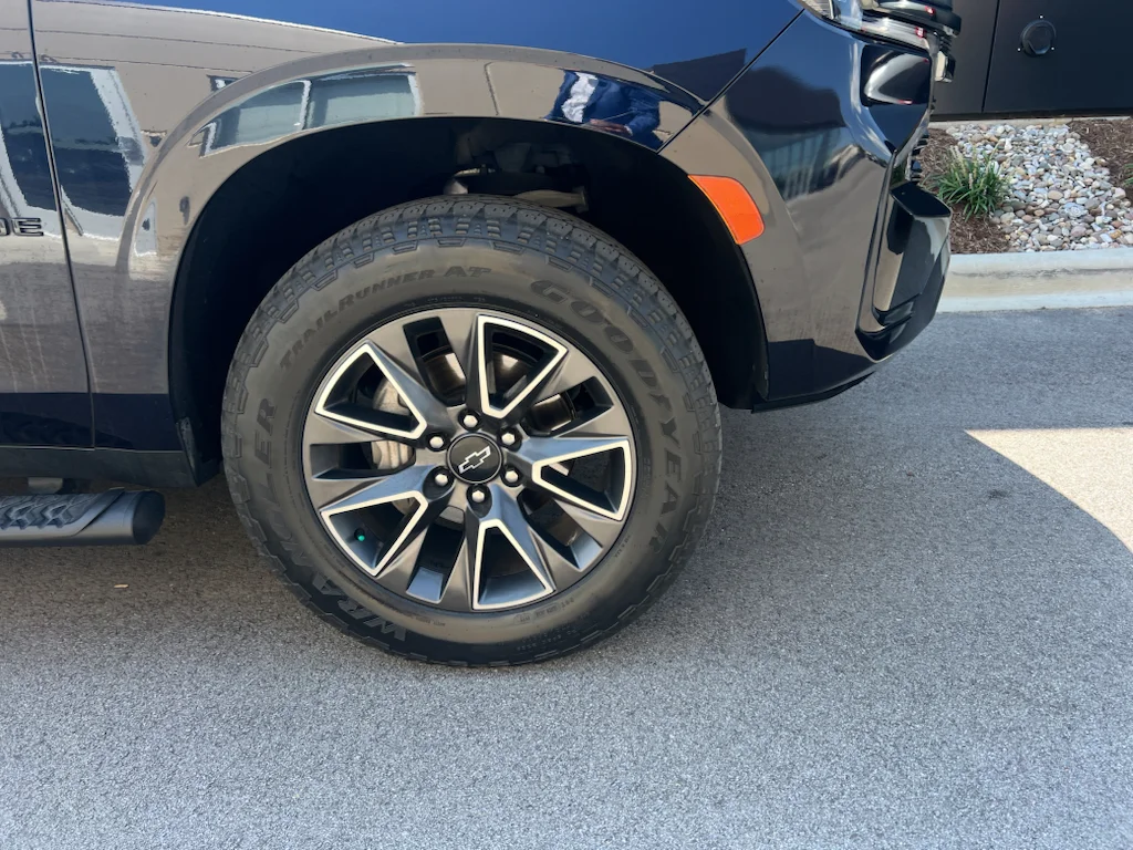 Used 2022 Midnight Blue Metallic Chevrolet Z71 image 6