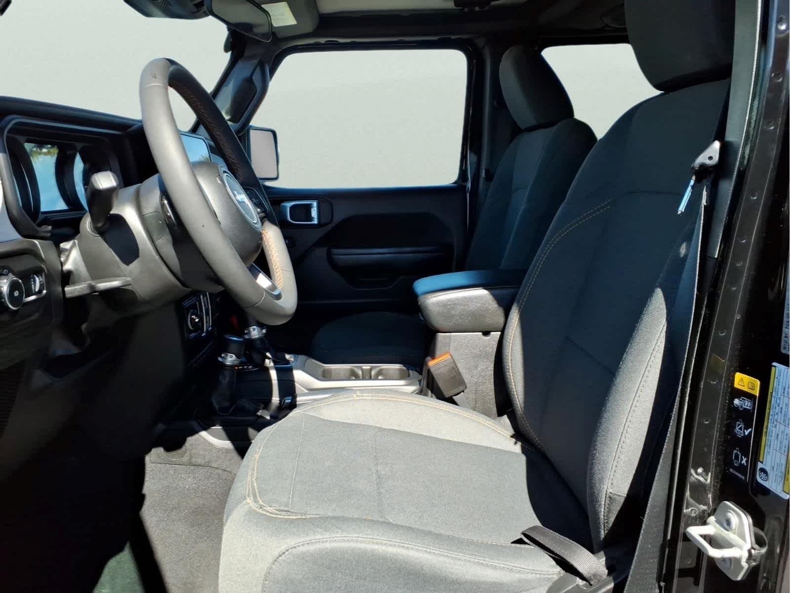 Used 2024 Black Clearcoat Jeep Sport S image 15