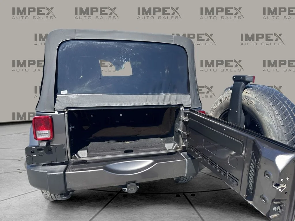 Used 2017 Gray Jeep Unlimited Sahara image 29