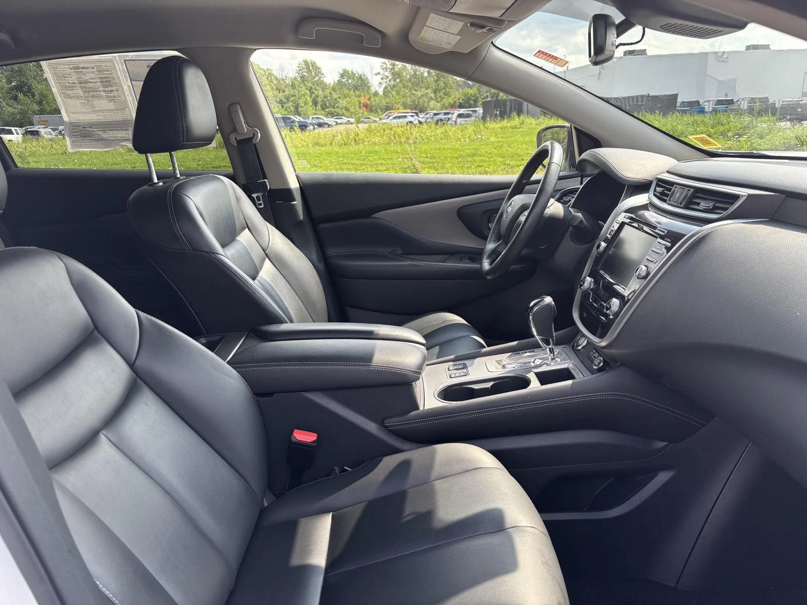 Used 2023  Nissan SV image 40
