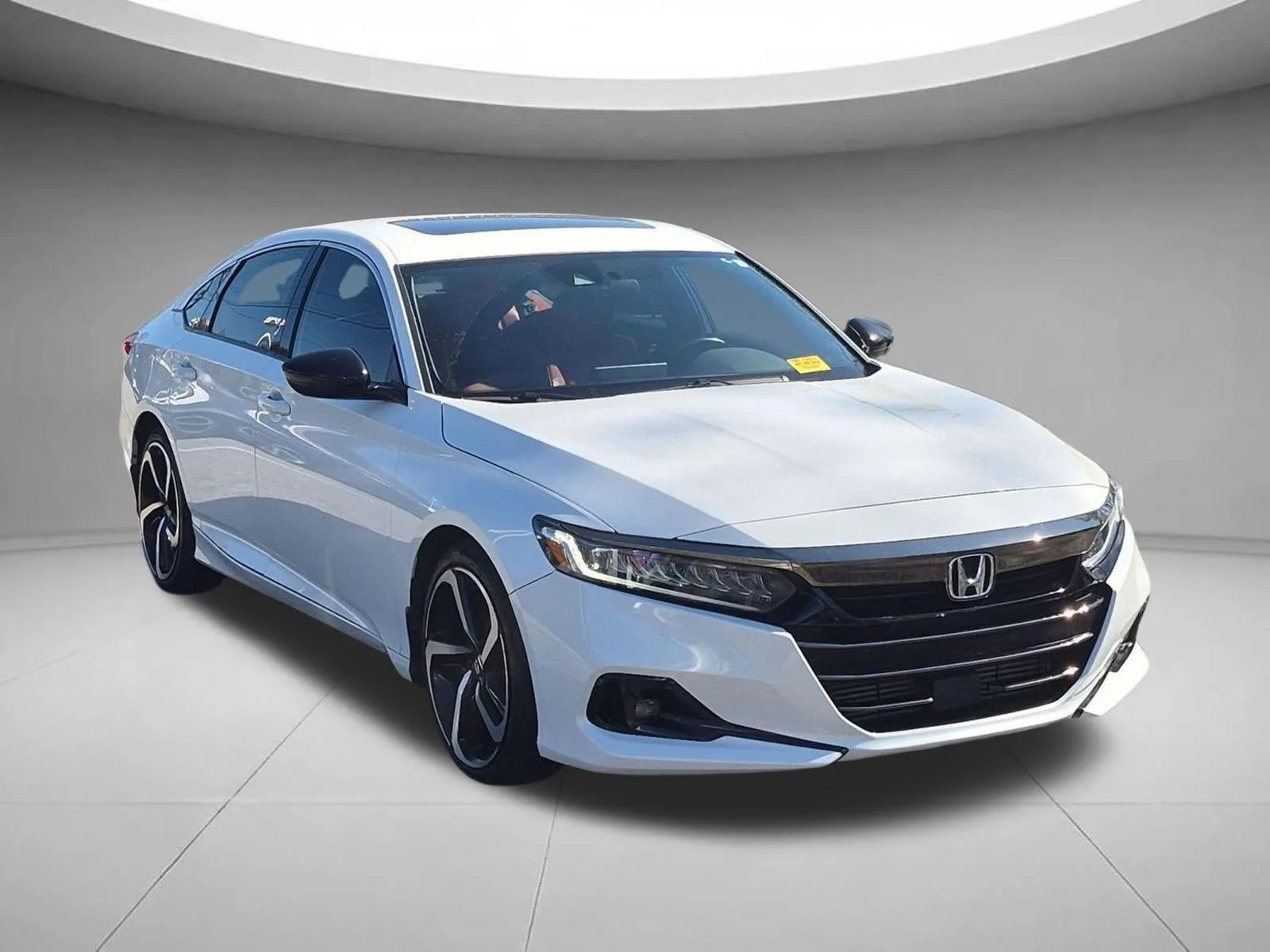 Used 2022 Platinum White Pearl Honda Sport image 7