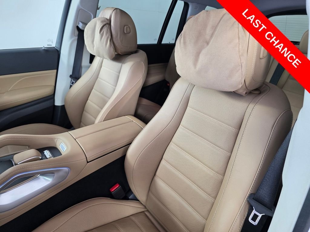 Certified Used 2025 Black Mercedes-Benz GLS 450 image 11