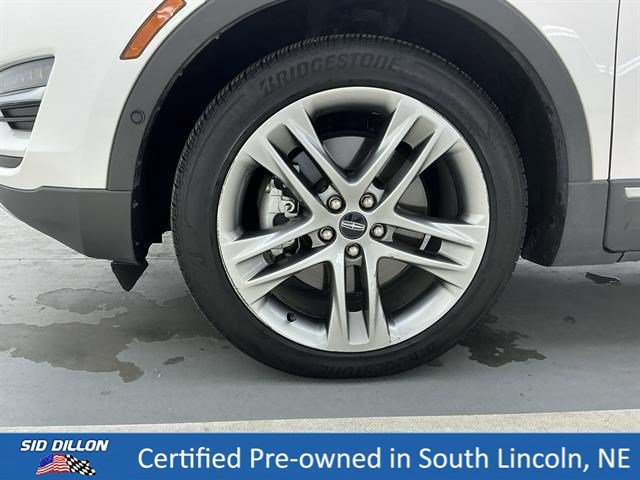Certified Used 2019 White Platinum Metallic Tri-Coat Lincoln Reserve image 20