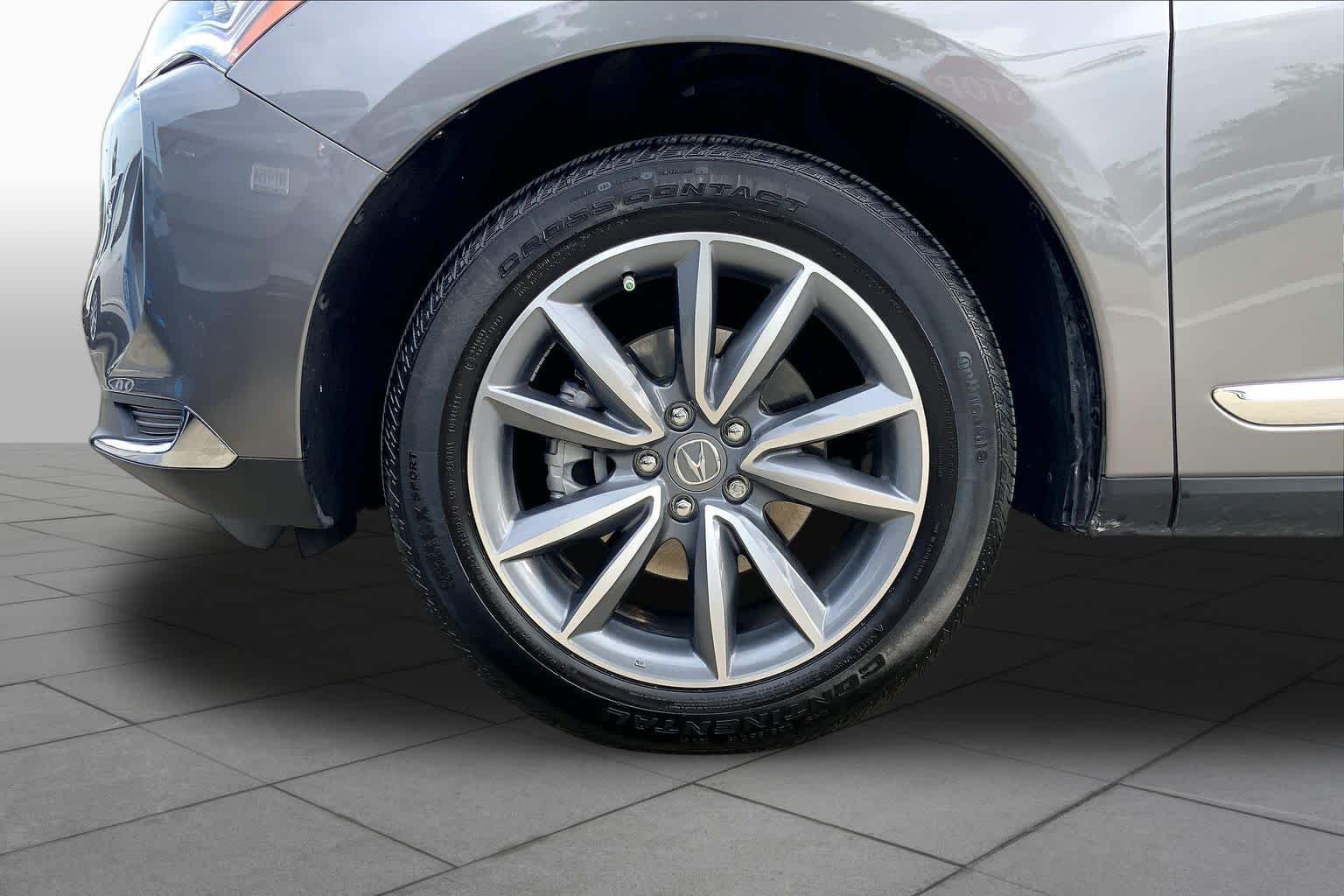 Used 2024 Liquid Carbon Metallic Acura w/Technology Package image 11