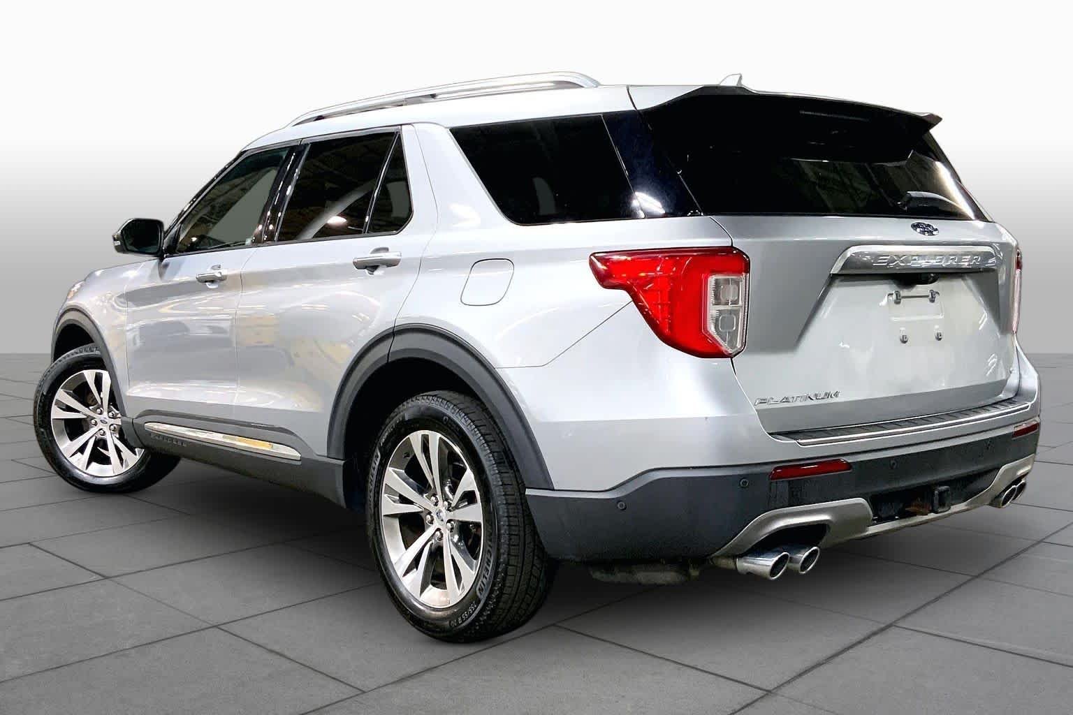 Used 2020 Iconic Silver Metallic Ford Platinum image 12