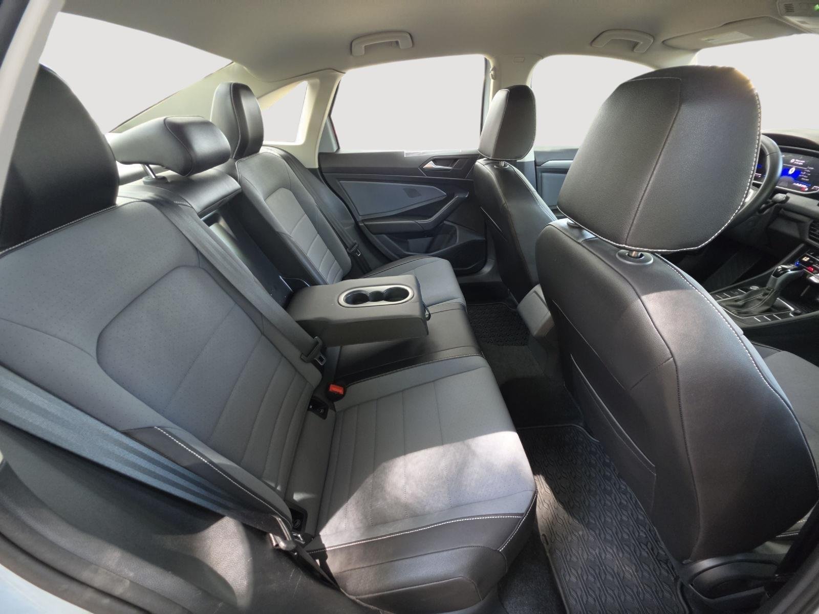 Used 2025 Monument Gray Volkswagen SE image 20