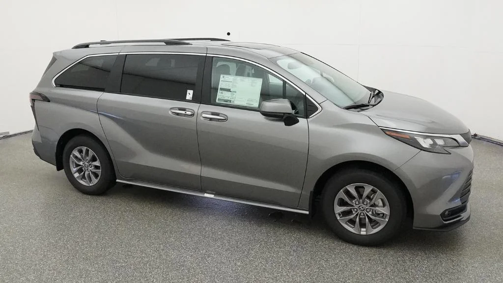 New 2026 Heavy Metal Toyota XLE image 20
