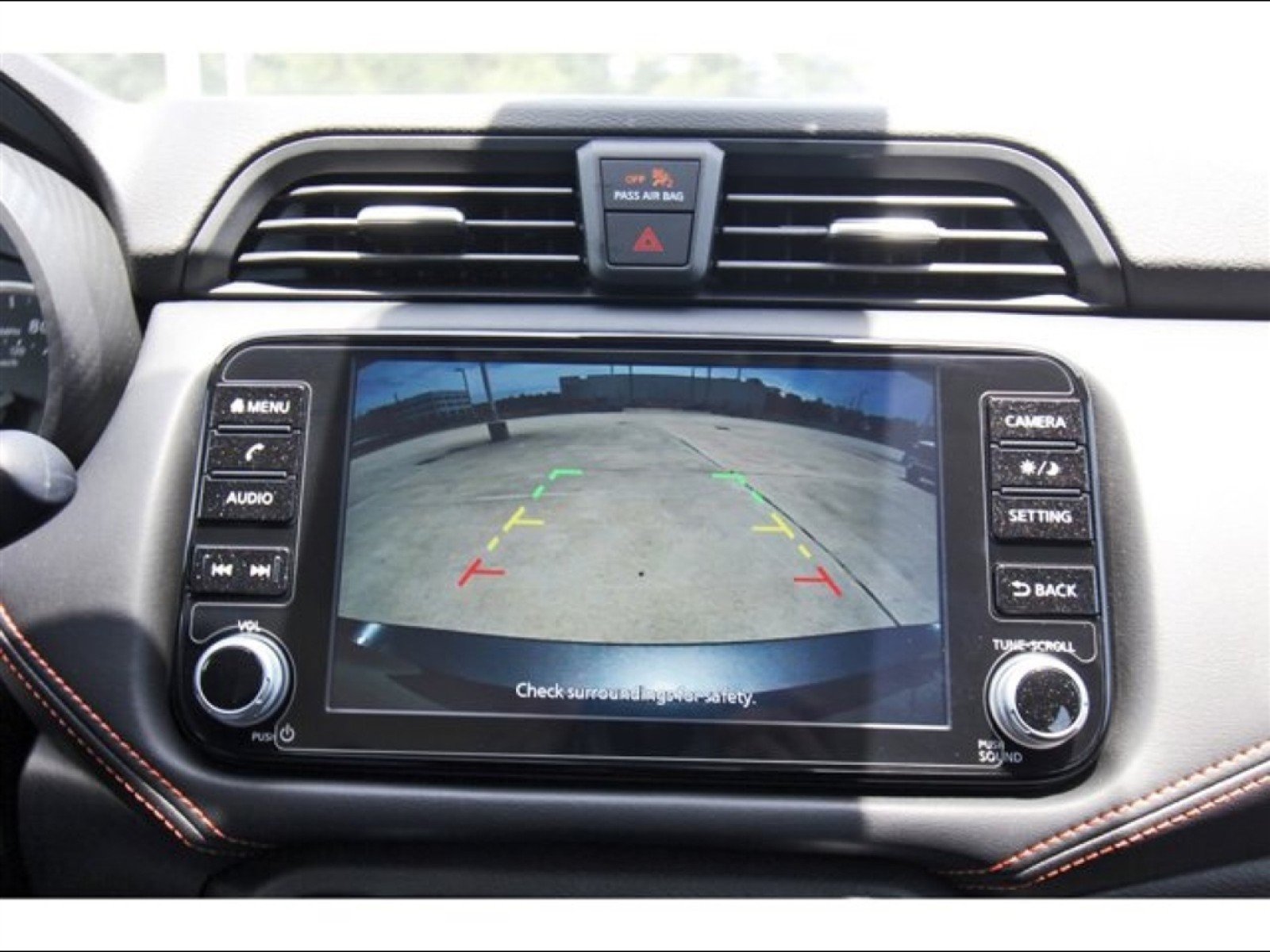 2025 Nissan Versa Sedan SR - Photo 14