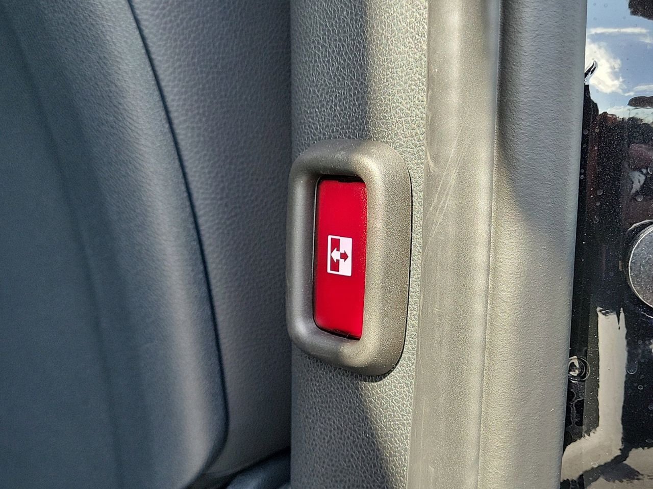 2025 Mercedes-Benz Sprinter Cargo Van Base - Photo 11