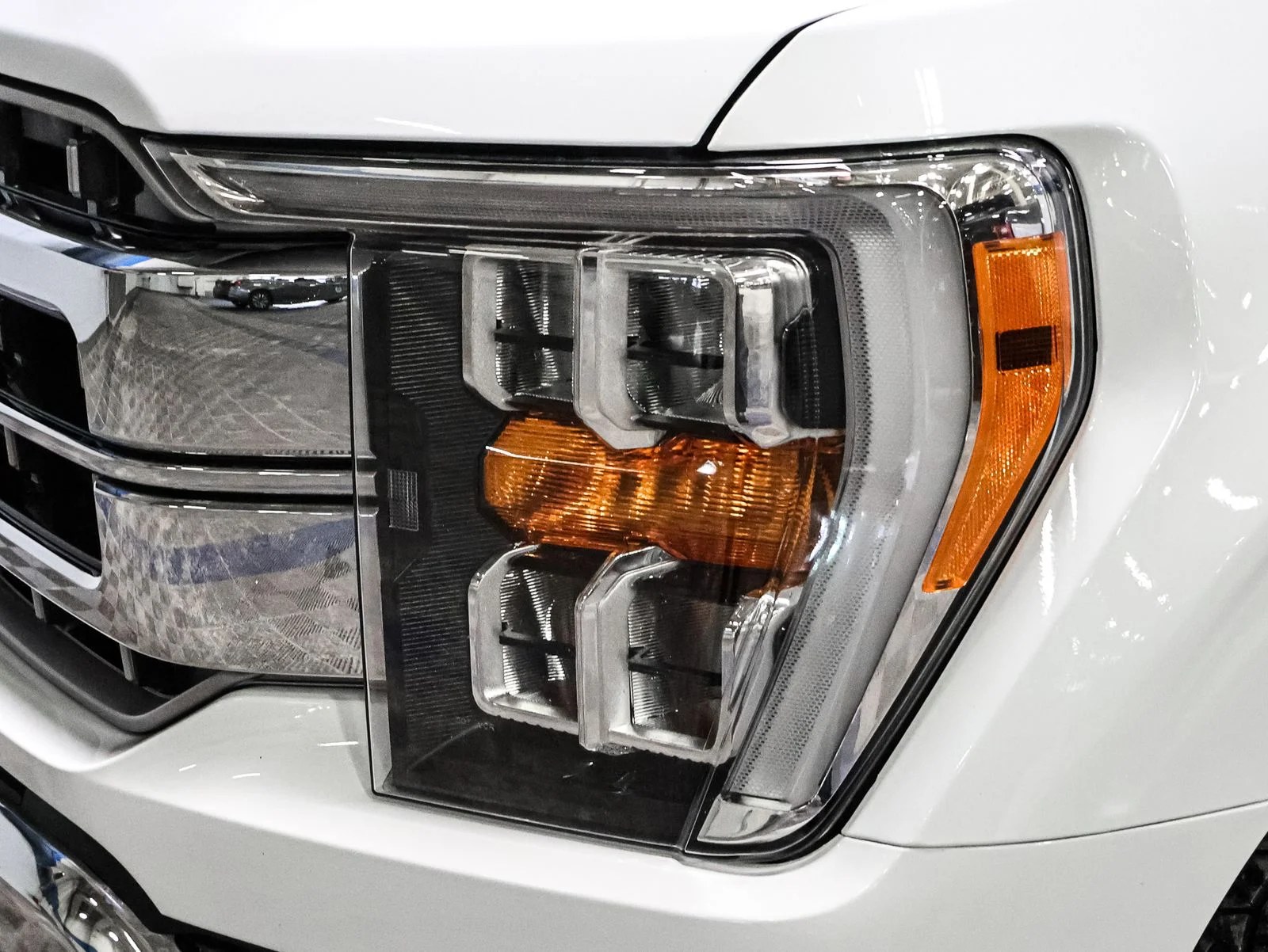 2023 Ford F-150 Lariat - Photo 14