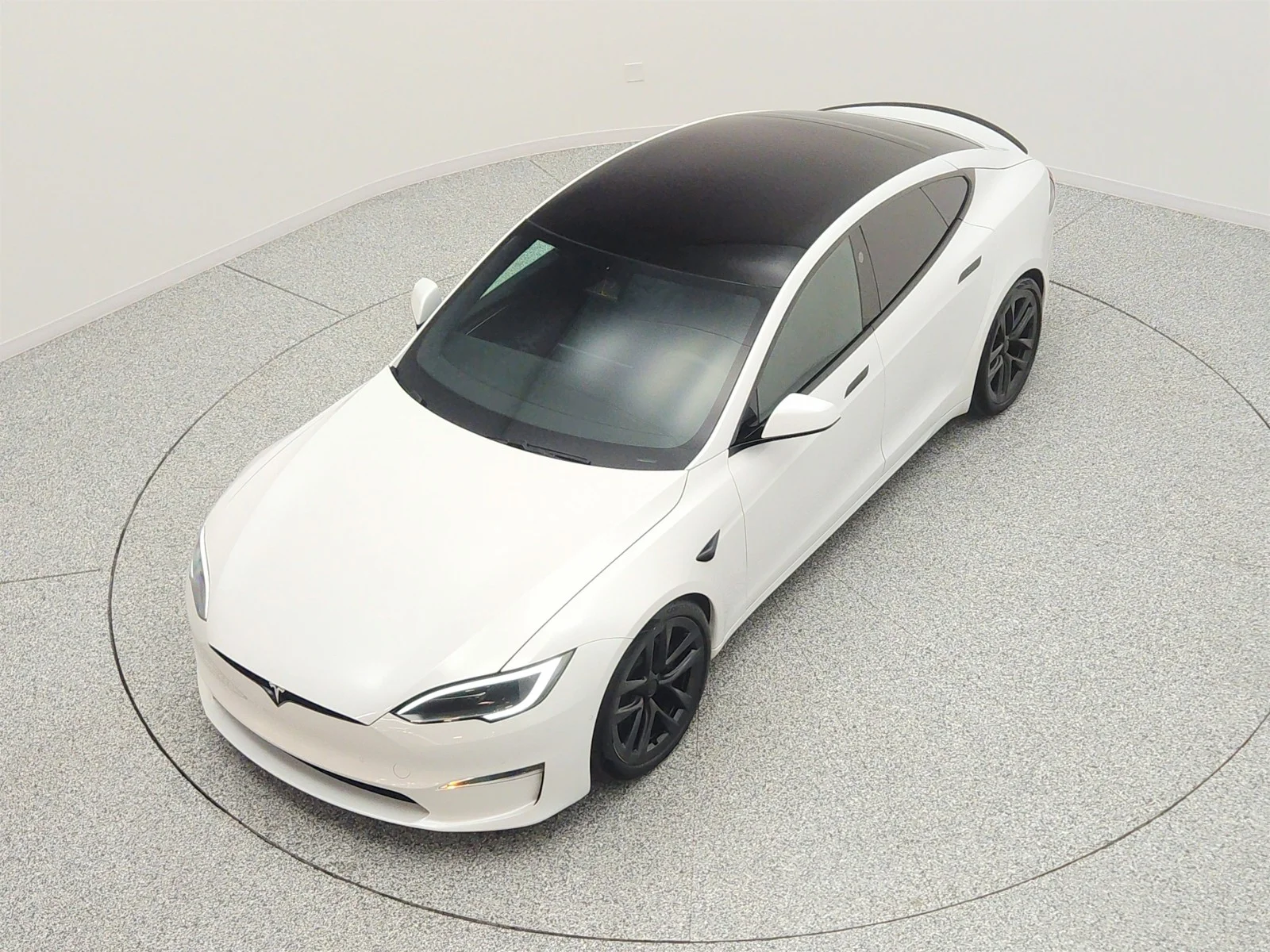Used 2023 Pearl White Multi-Coat Tesla Plaid AWD image 22