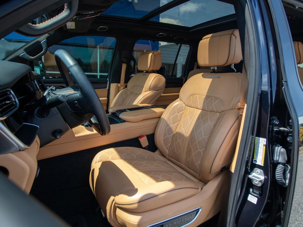 Used 2025 Black Jeep Series III image 7