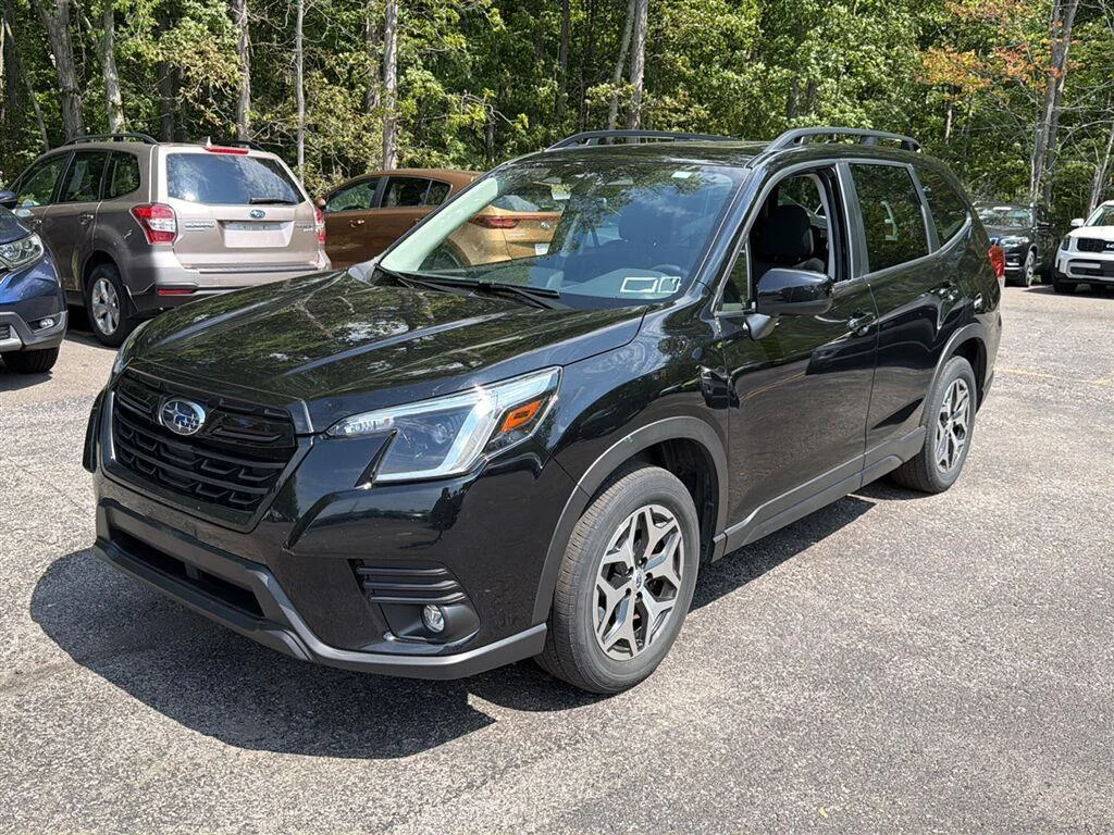 Used 2024 Crystal Black Silica Subaru Premium image 12